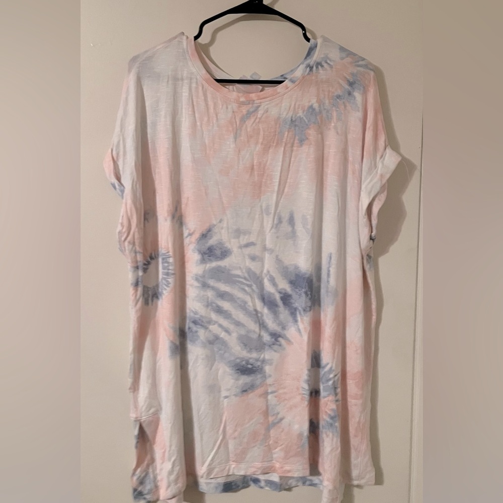 Lularoe tie dye WOMANS top